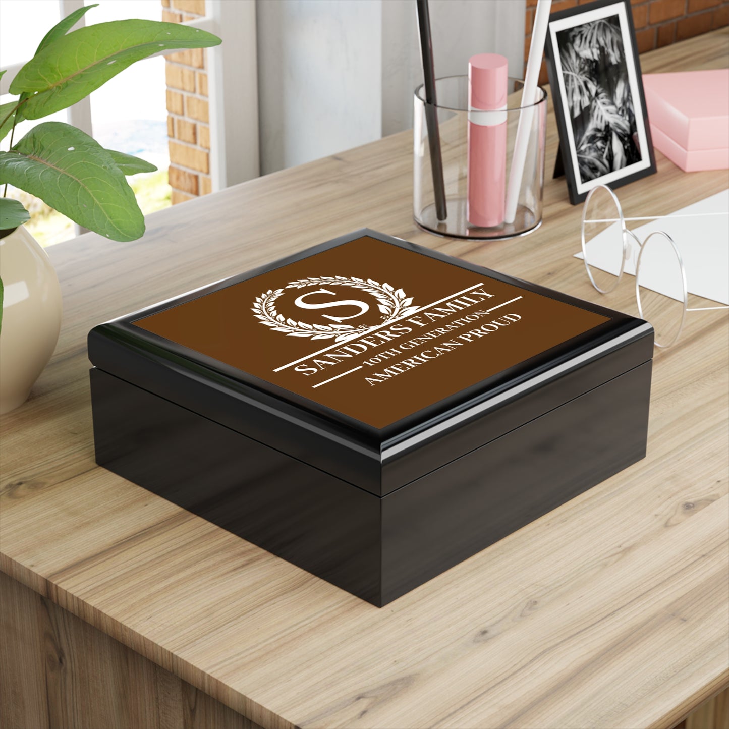 SANDERS Personalized Family Jewelry Box – American Proud Design